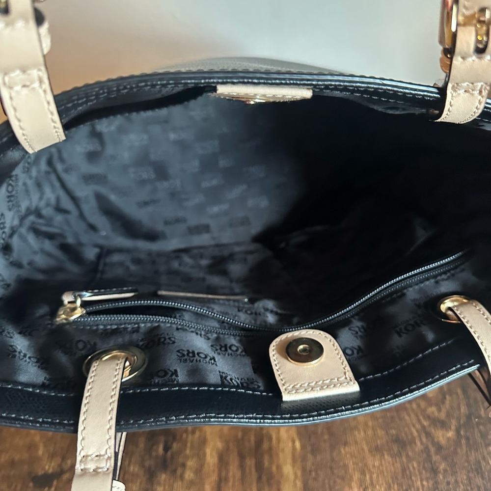Michael Kors Black Medium Tote - Picture 5 of 11